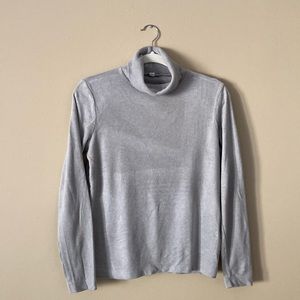 Uniqlo Heat Tech sweater